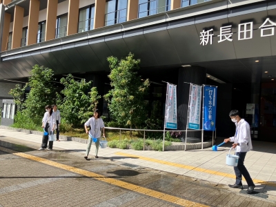 打ち水の様子