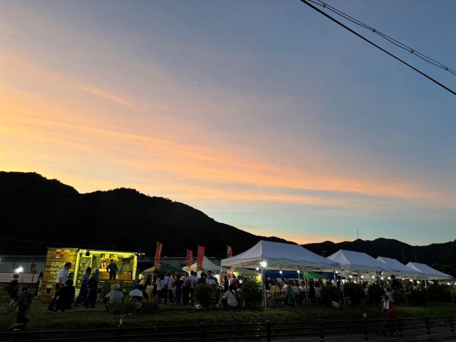 夜市空