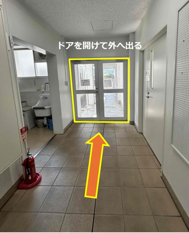 03本館通路